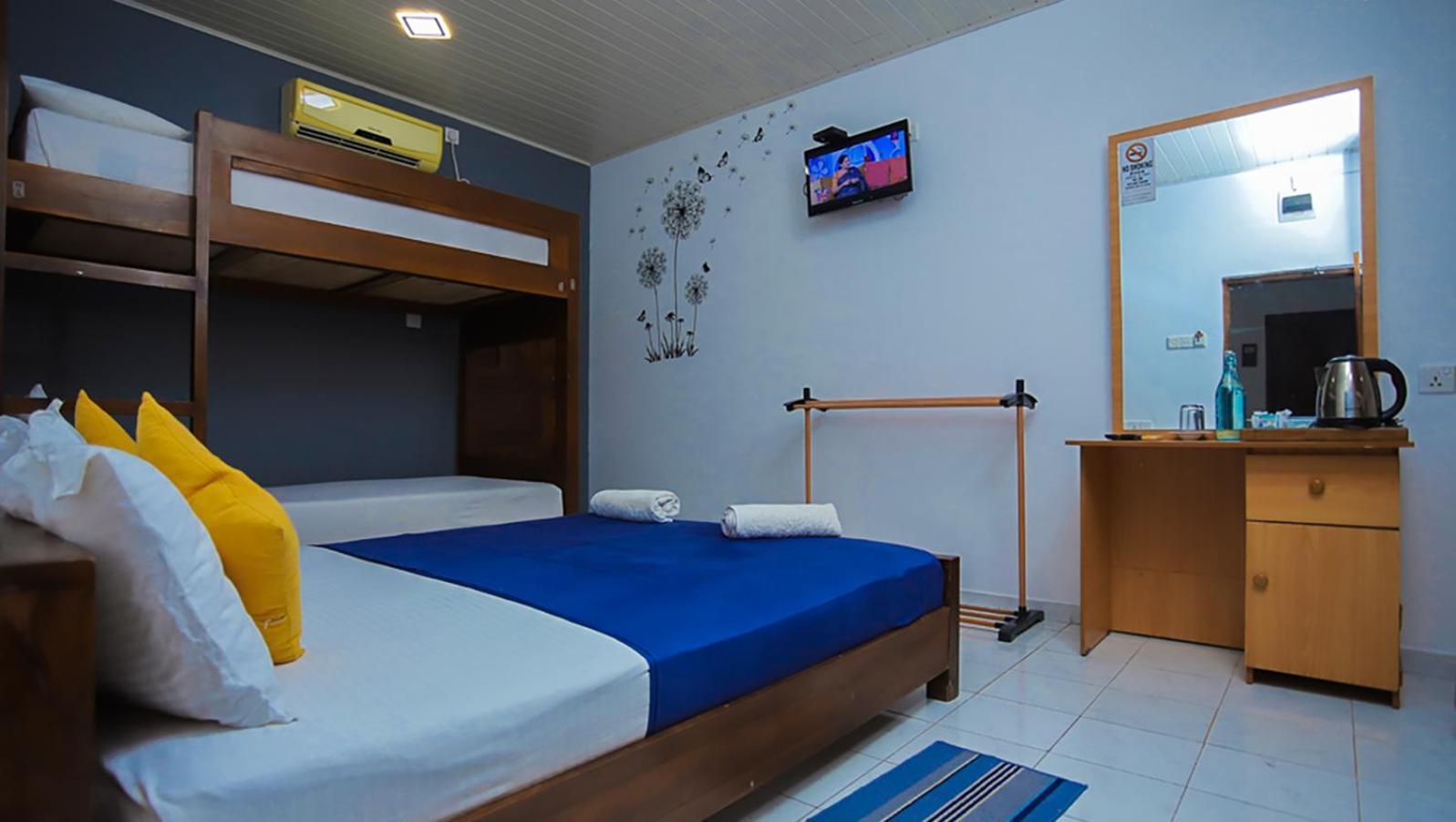 Andorra Tourist Resort Anuradhapura Buitenkant foto